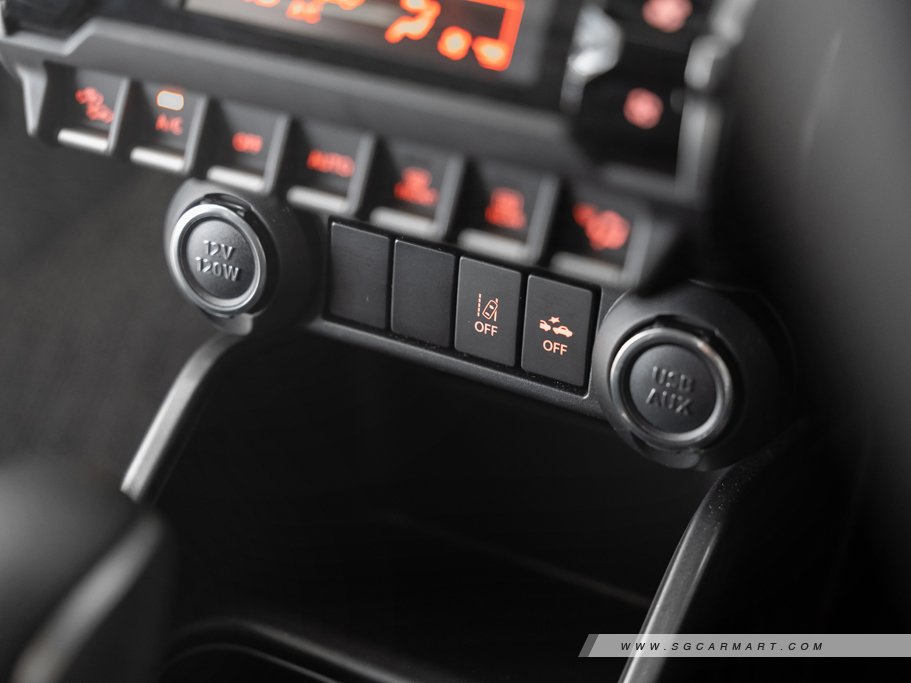 https://i.i-sgcm.com/new_cars/cars/21455/21455_g51
