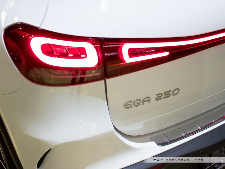 Mercedes-Benz EQA Electric EQA250 AMG Line Premium 66.5 kWh 11