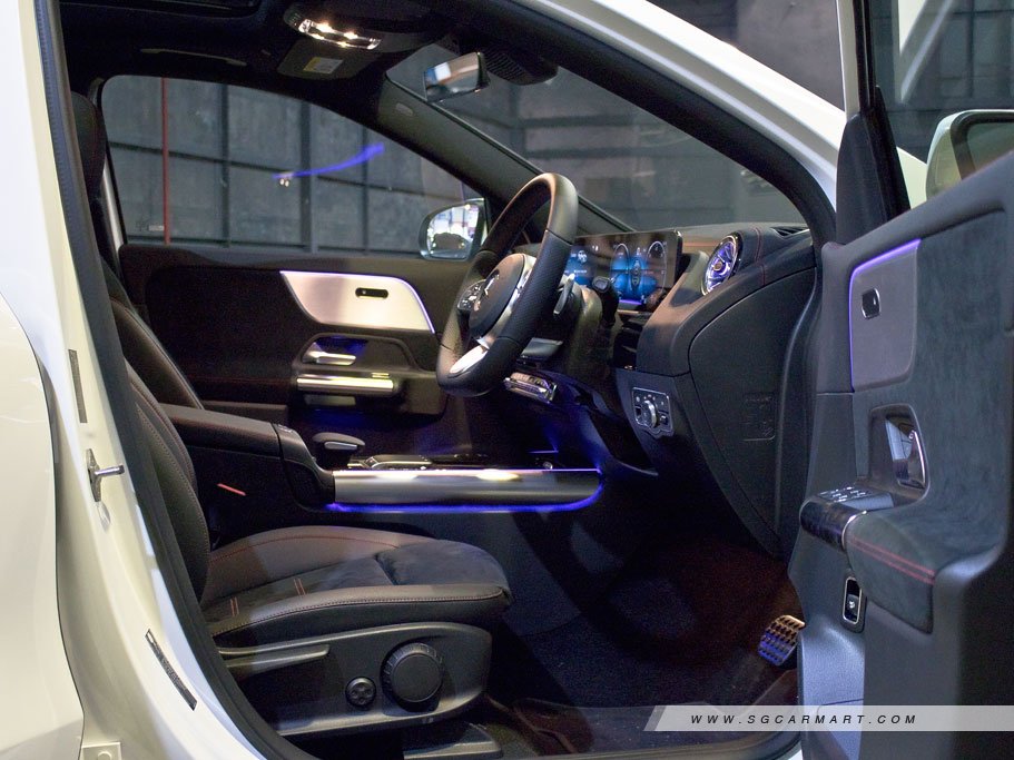 Mercedes-Benz EQA Electric EQA250 AMG Line Premium 66.5 kWh 13