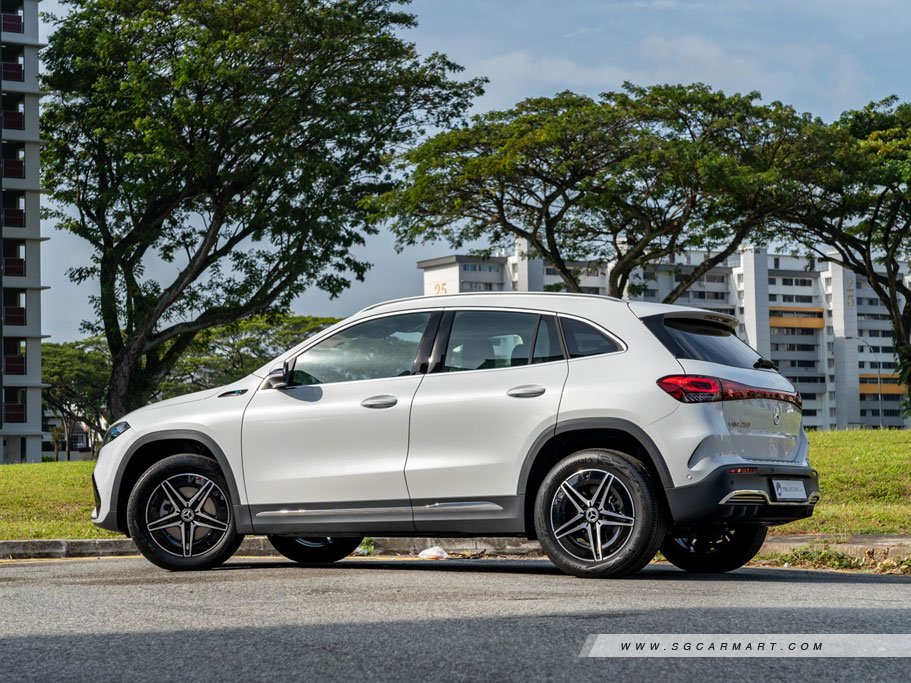 Mercedes-Benz EQA Electric EQA250 AMG Line 66.5 kWh 33
