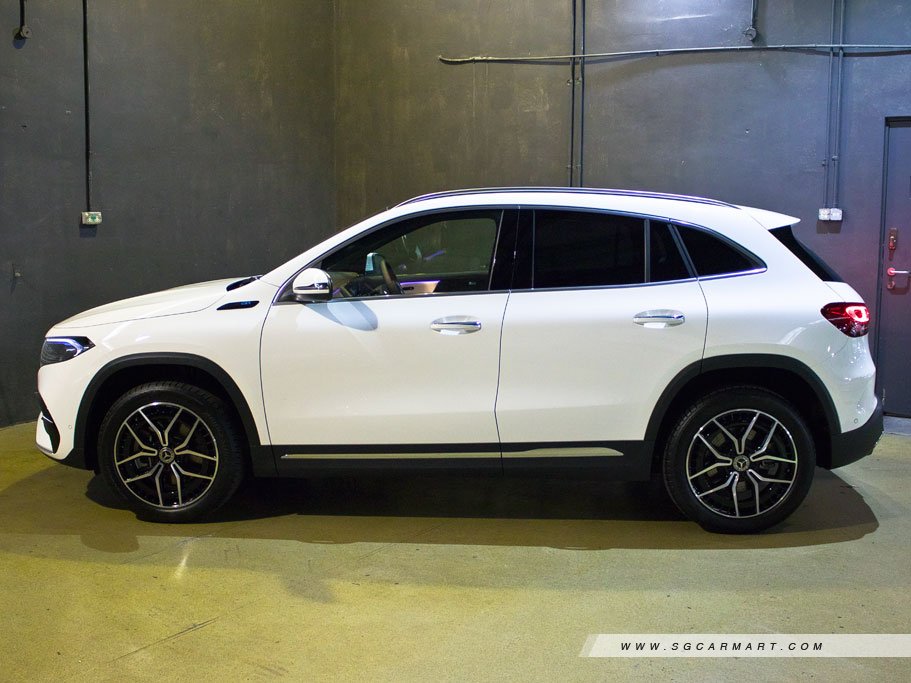 Mercedes-Benz EQA Electric EQA250 AMG Line Premium 66.5 kWh 3