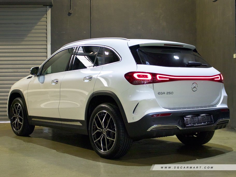 Mercedes-Benz EQA Electric EQA250 AMG Line Premium 66.5 kWh 5