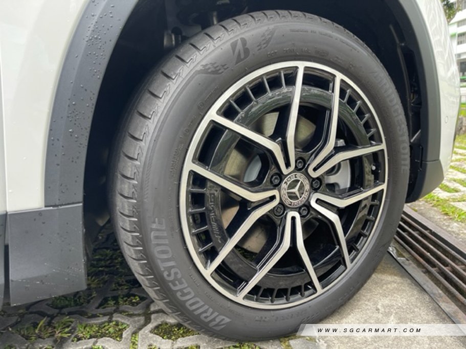 https://i.i-sgcm.com/new_cars/cars/21458/21458_g61