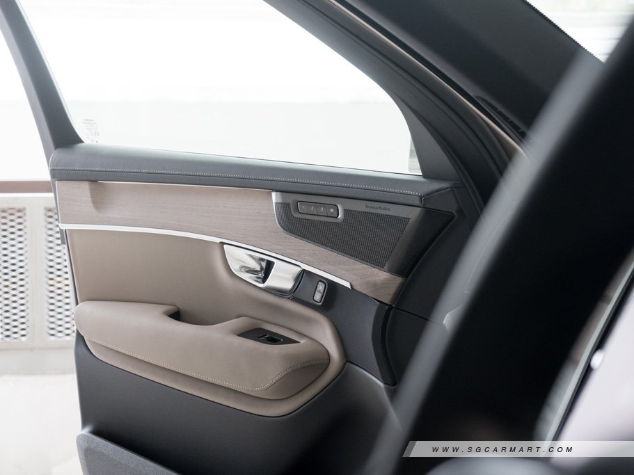 https://i.i-sgcm.com/new_cars/cars/21460/21460_g27