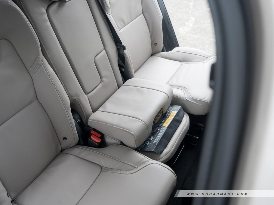 https://i.i-sgcm.com/new_cars/cars/21460/21460_g32