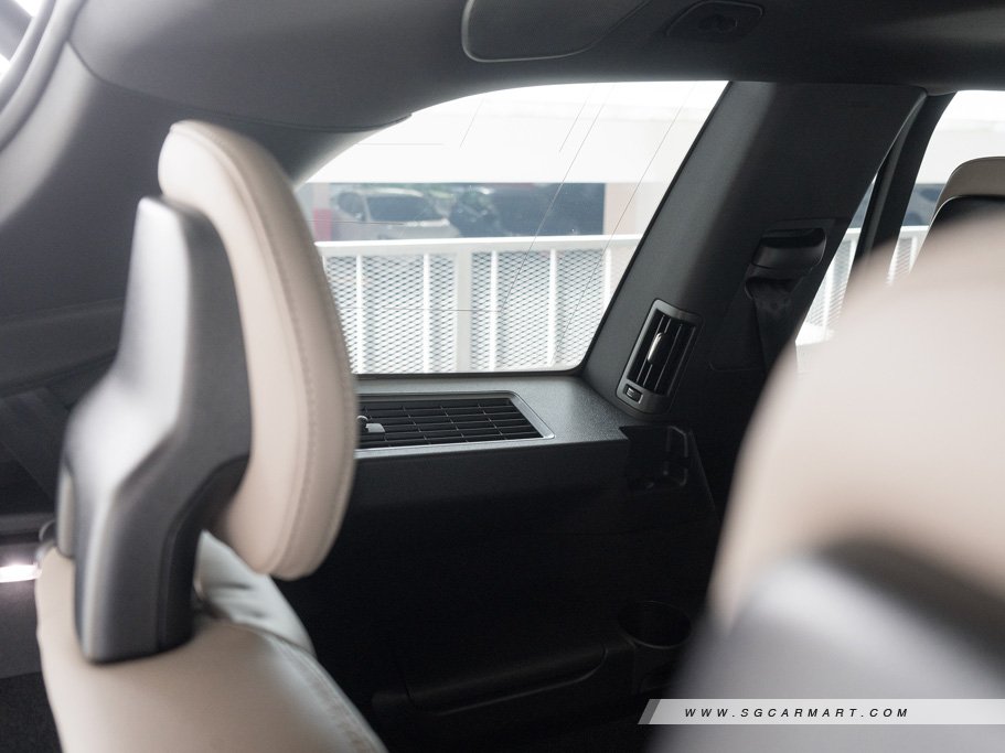 https://i.i-sgcm.com/new_cars/cars/21460/21460_g33