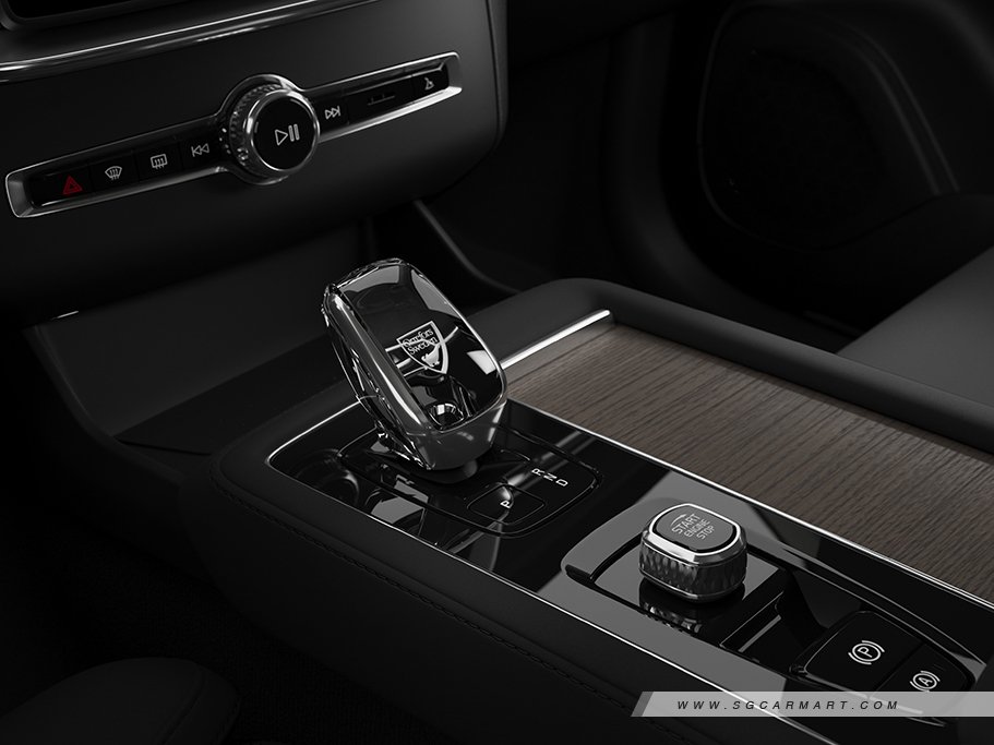 https://i.i-sgcm.com/new_cars/cars/21460/21460_g51