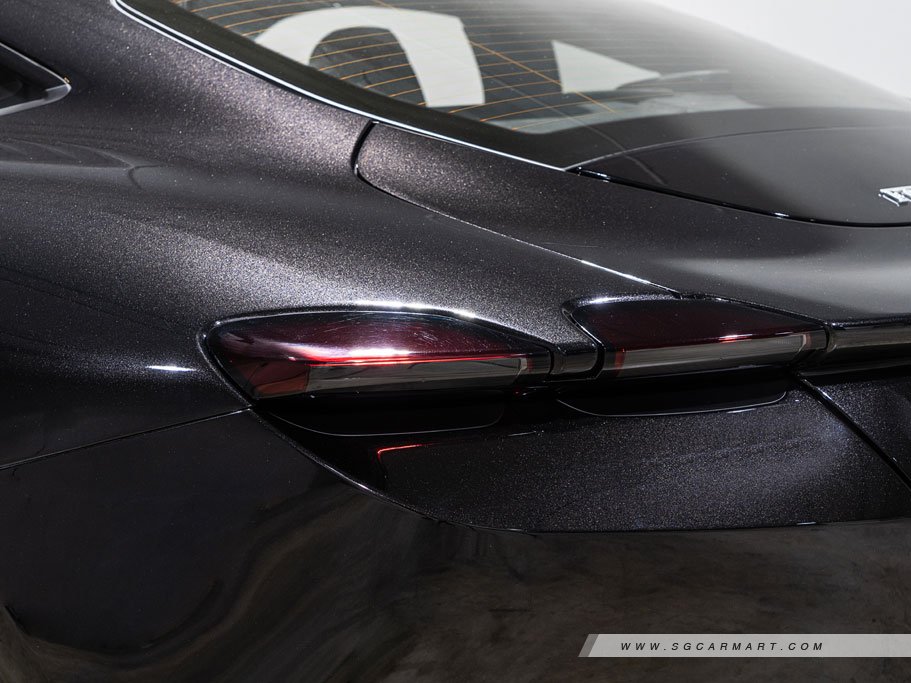 https://i.i-sgcm.com/new_cars/cars/21461/21461_g14
