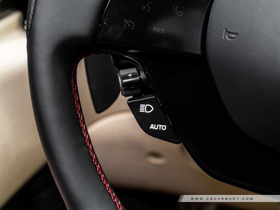 https://i.i-sgcm.com/new_cars/cars/21461/21461_g27