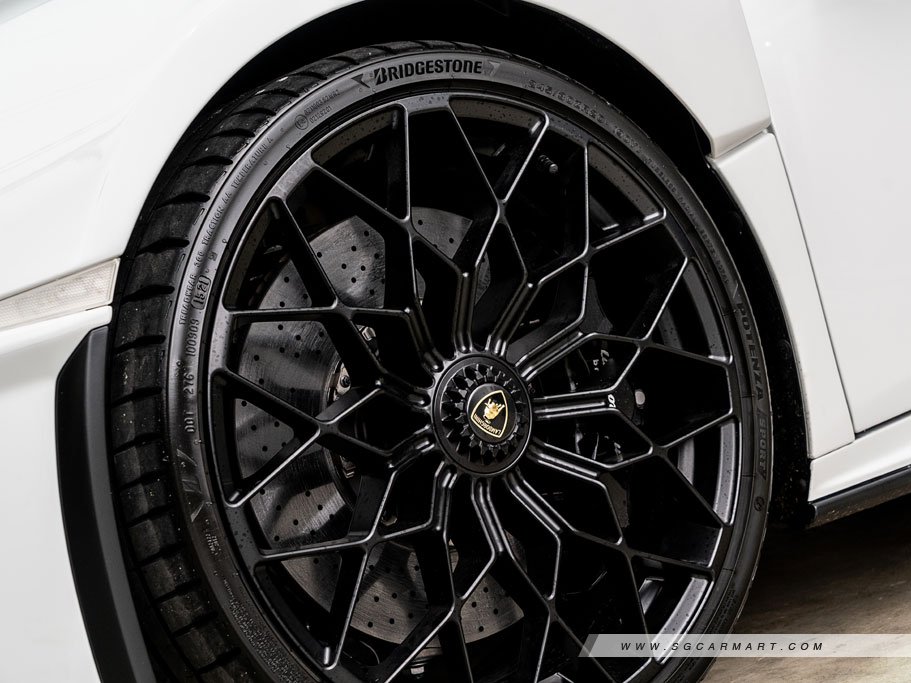 https://i.i-sgcm.com/new_cars/cars/21462/21462_g17