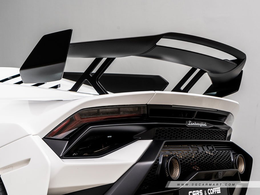 https://i.i-sgcm.com/new_cars/cars/21462/21462_g22