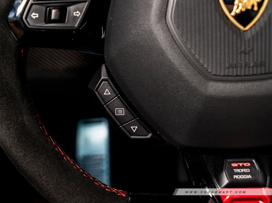 https://i.i-sgcm.com/new_cars/cars/21462/21462_g35