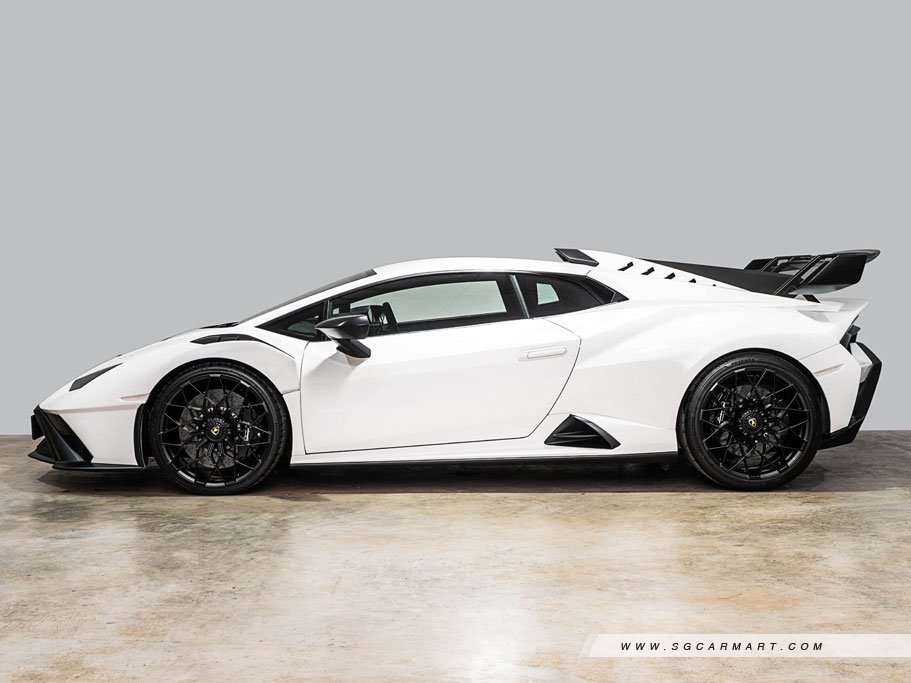 https://i.i-sgcm.com/new_cars/cars/21462/21462_g3