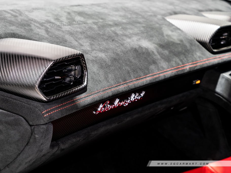 https://i.i-sgcm.com/new_cars/cars/21462/21462_g51