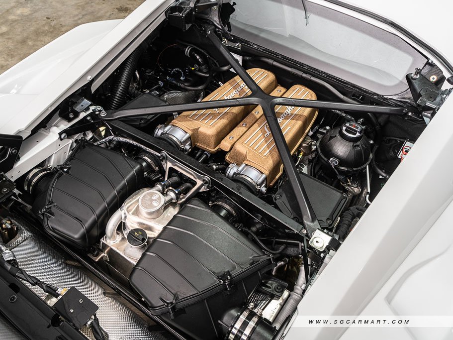 https://i.i-sgcm.com/new_cars/cars/21462/21462_g52