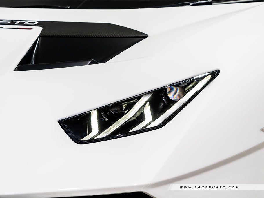 https://i.i-sgcm.com/new_cars/cars/21462/21462_g9