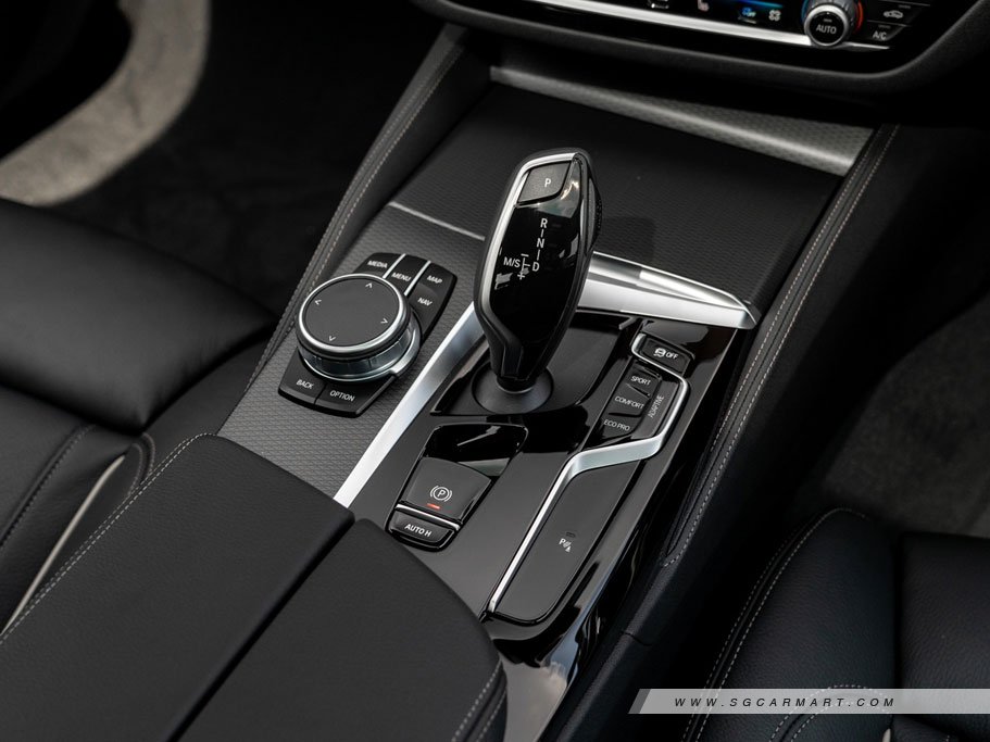 https://i.i-sgcm.com/new_cars/cars/21464/21464_g14