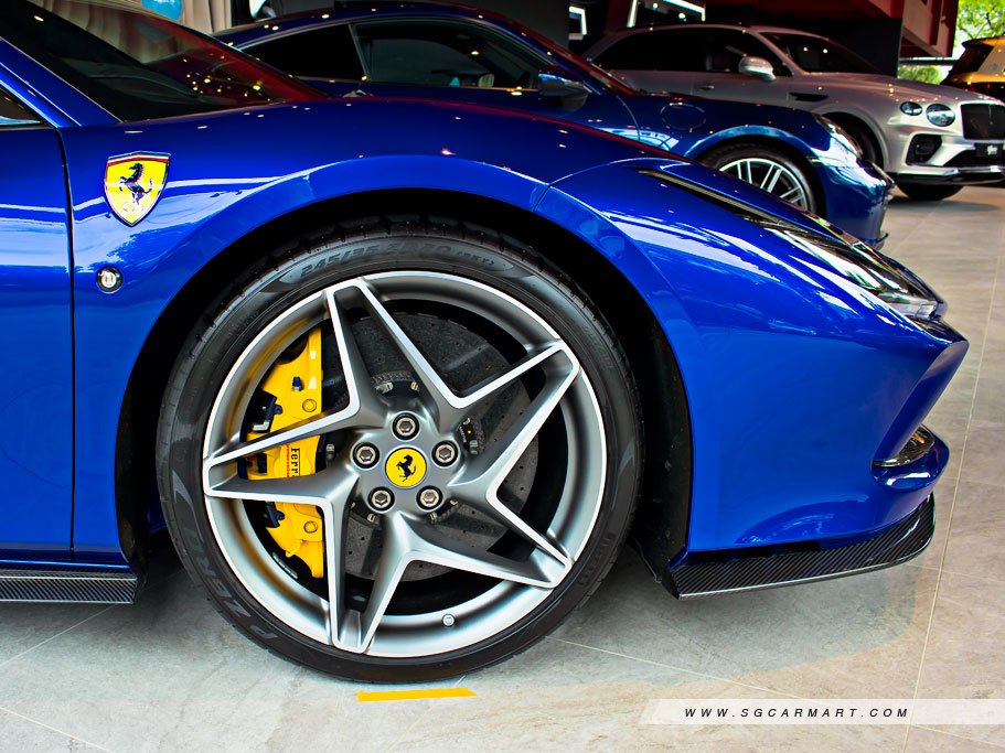 Ferrari F8 Tributo 3.9 V8 Tailor Made 54