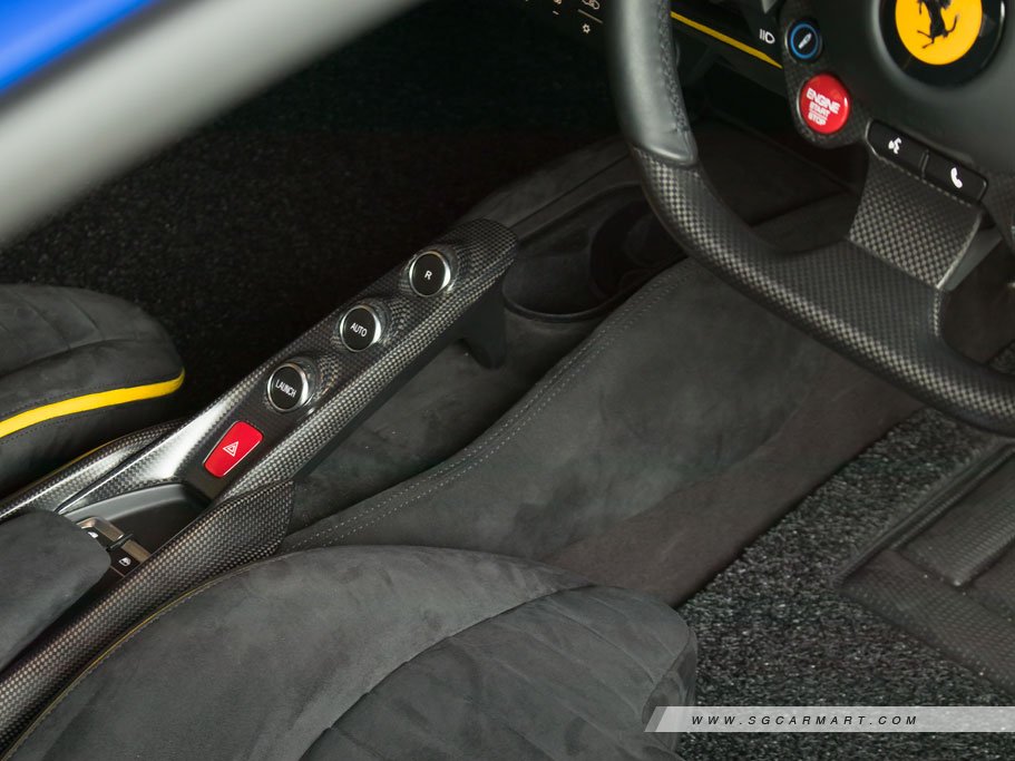 Ferrari F8 Tributo 3.9 V8 Tailor Made 76