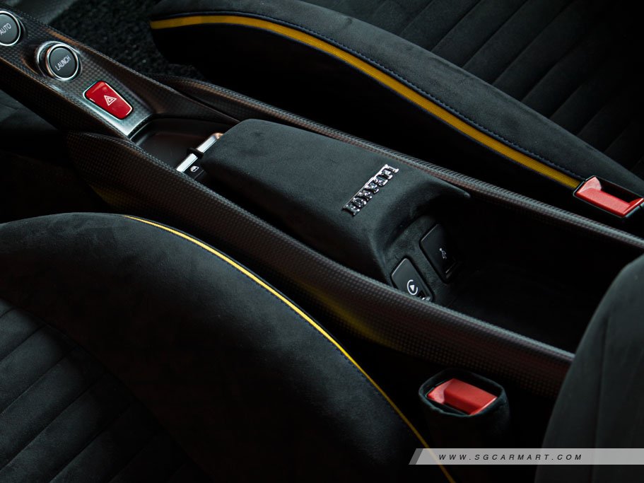 Ferrari F8 Tributo 3.9 V8 Tailor Made 78