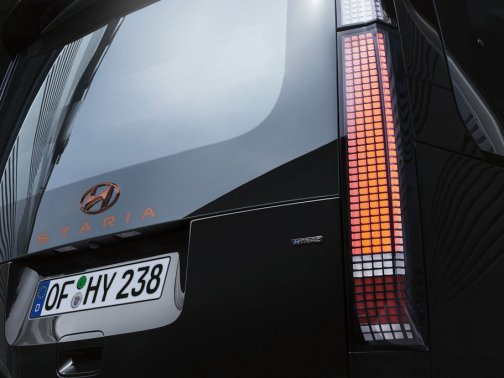 https://i.i-sgcm.com/new_cars/cars/21467/21467_g15