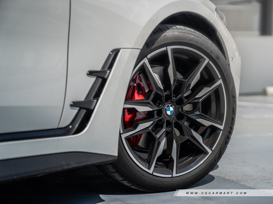 https://i.i-sgcm.com/new_cars/cars/21469/21469_g13