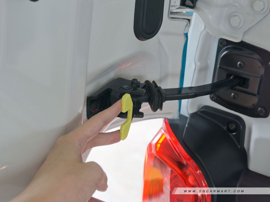 https://i.i-sgcm.com/new_cars/cars/21471/21471_g33