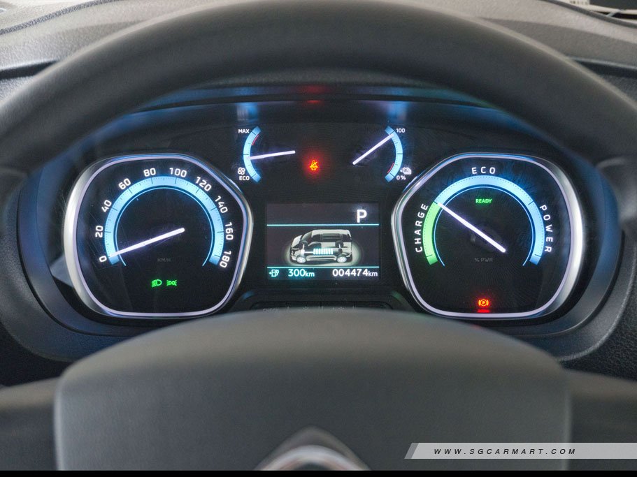 https://i.i-sgcm.com/new_cars/cars/21471/21471_g40
