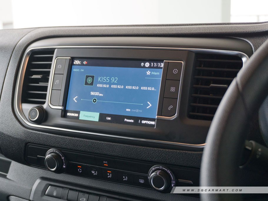 https://i.i-sgcm.com/new_cars/cars/21471/21471_g44