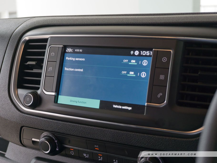 https://i.i-sgcm.com/new_cars/cars/21471/21471_g46