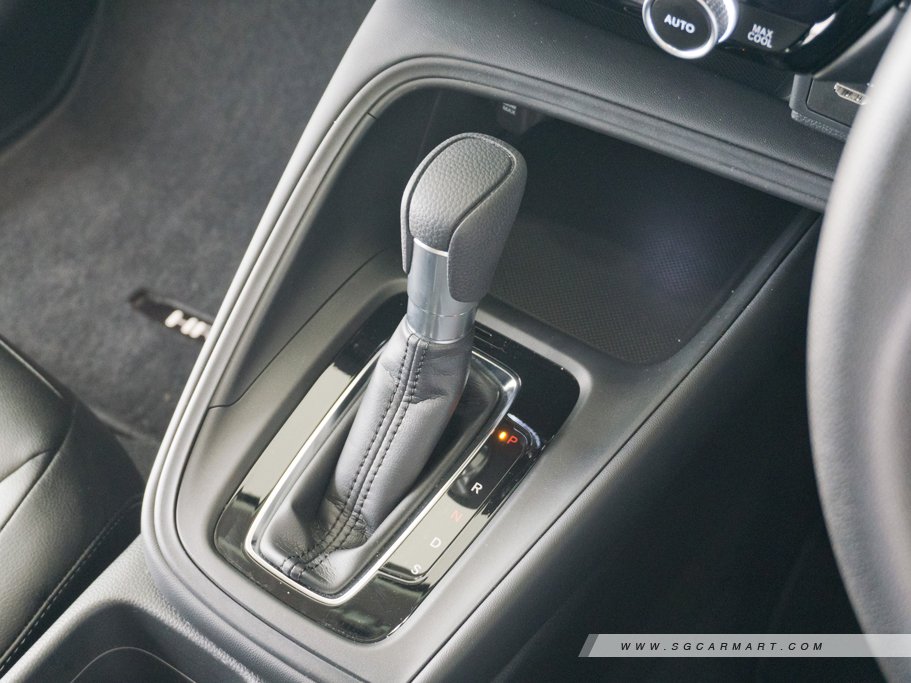 https://i.i-sgcm.com/new_cars/cars/21475/21475_g74