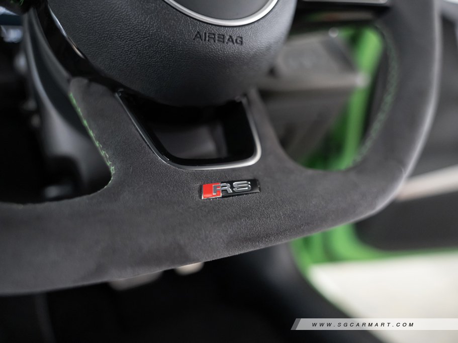 https://i.i-sgcm.com/new_cars/cars/21479/21479_g64