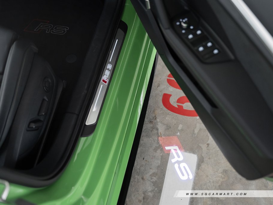 https://i.i-sgcm.com/new_cars/cars/21479/21479_g92