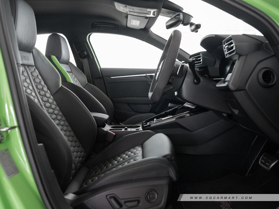 https://i.i-sgcm.com/new_cars/cars/21479/21479_g95