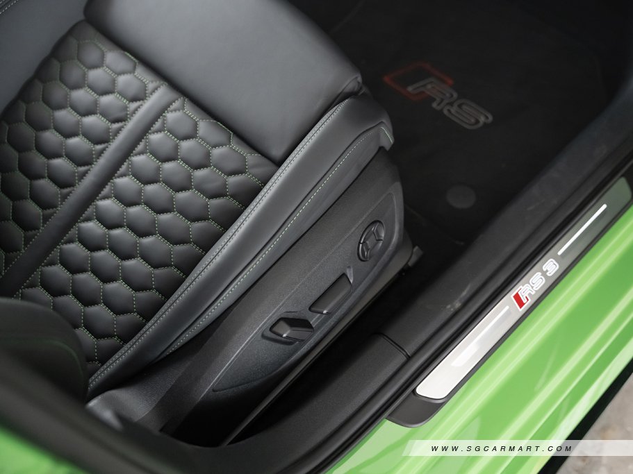 https://i.i-sgcm.com/new_cars/cars/21479/21479_g97