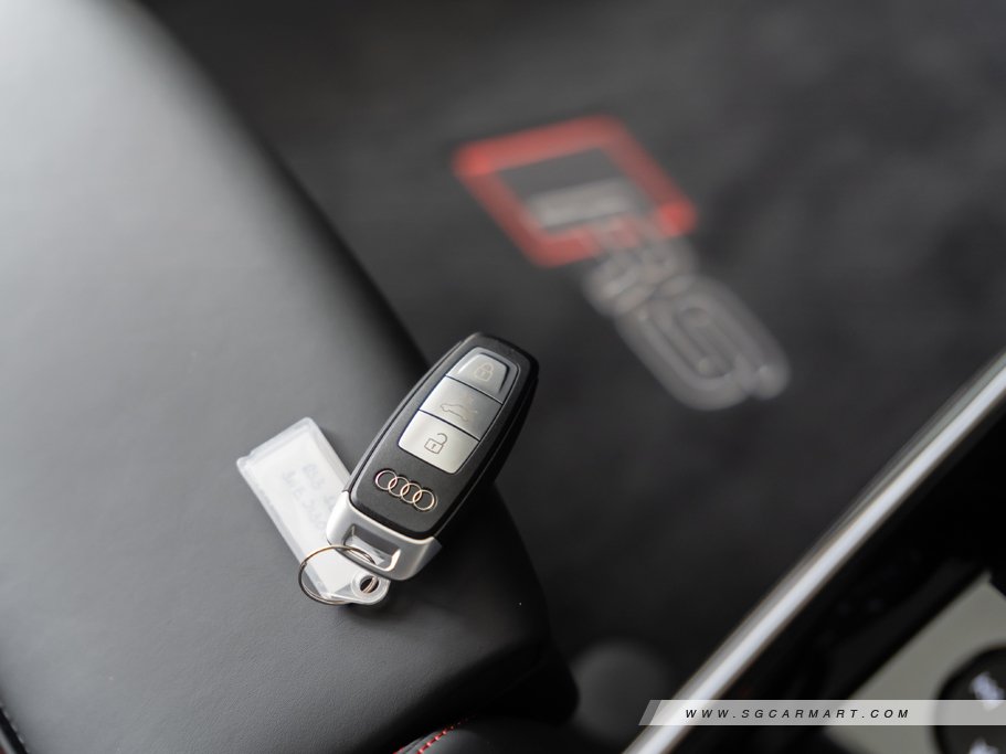 https://i.i-sgcm.com/new_cars/cars/21480/21480_g104
