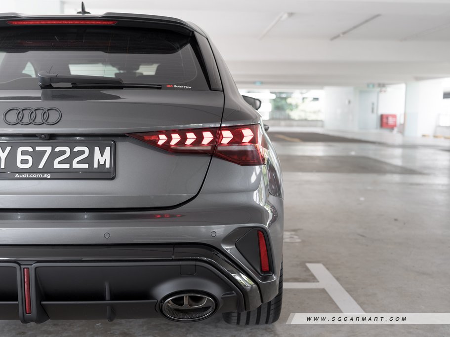 https://i.i-sgcm.com/new_cars/cars/21480/21480_g122