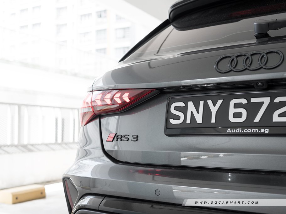 https://i.i-sgcm.com/new_cars/cars/21480/21480_g123