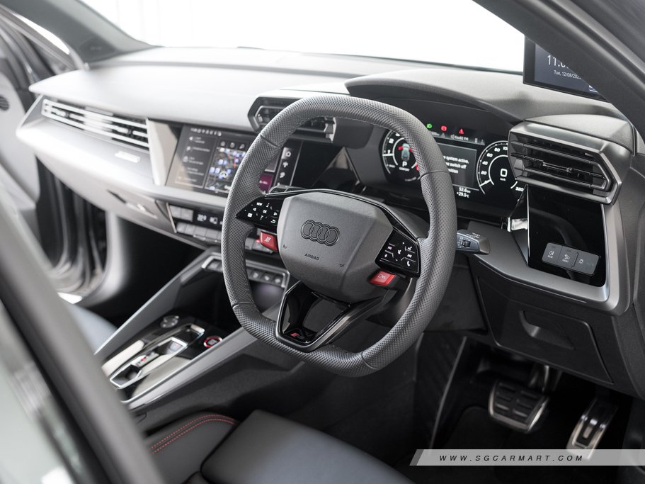 https://i.i-sgcm.com/new_cars/cars/21480/21480_g126
