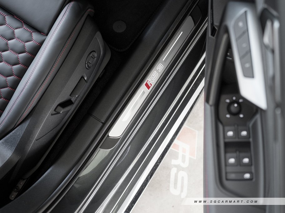 https://i.i-sgcm.com/new_cars/cars/21480/21480_g134