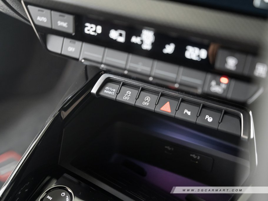 https://i.i-sgcm.com/new_cars/cars/21480/21480_g85