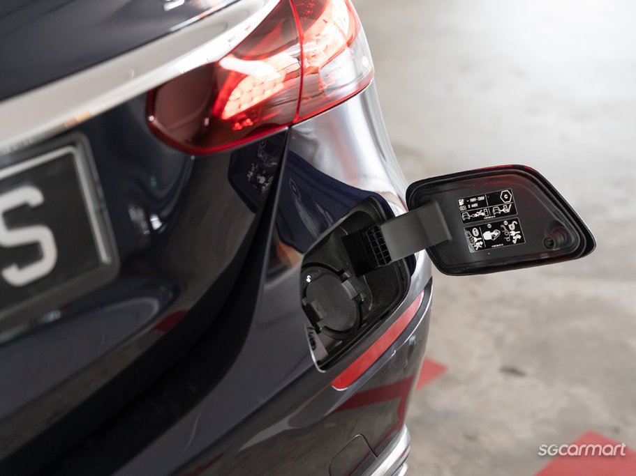 https://i.i-sgcm.com/new_cars/cars/21482/21482_g32
