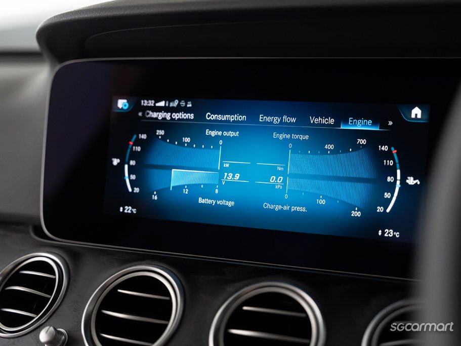 https://i.i-sgcm.com/new_cars/cars/21482/21482_g54