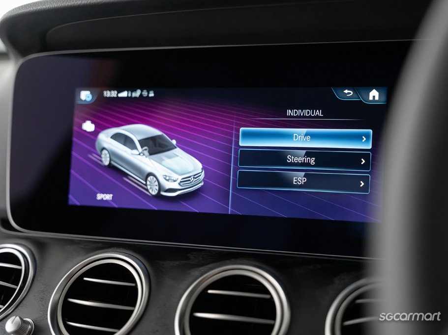 https://i.i-sgcm.com/new_cars/cars/21482/21482_g56