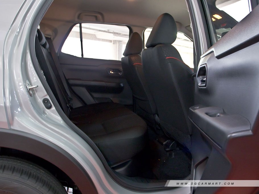 https://i.i-sgcm.com/new_cars/cars/21484/21484_g11