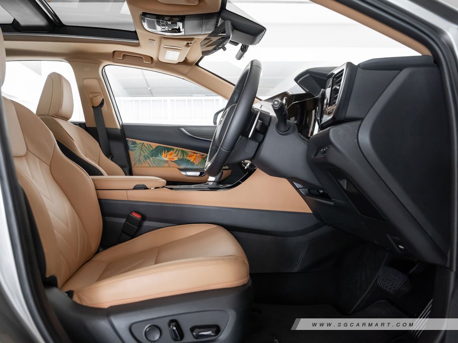 https://i.i-sgcm.com/new_cars/cars/21487/21487_g71