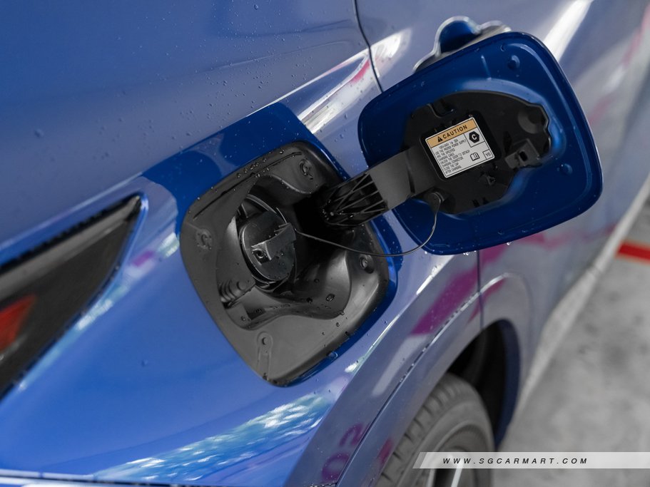 https://i.i-sgcm.com/new_cars/cars/21488/21488_g27