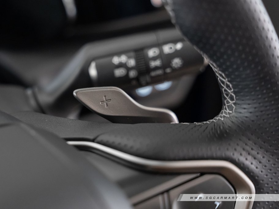 https://i.i-sgcm.com/new_cars/cars/21488/21488_g40
