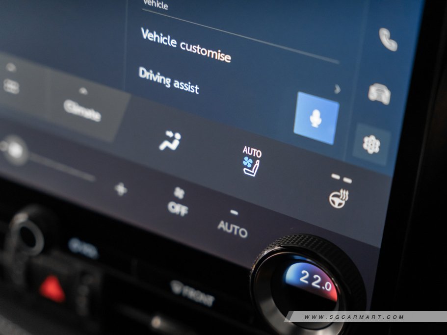 https://i.i-sgcm.com/new_cars/cars/21488/21488_g49