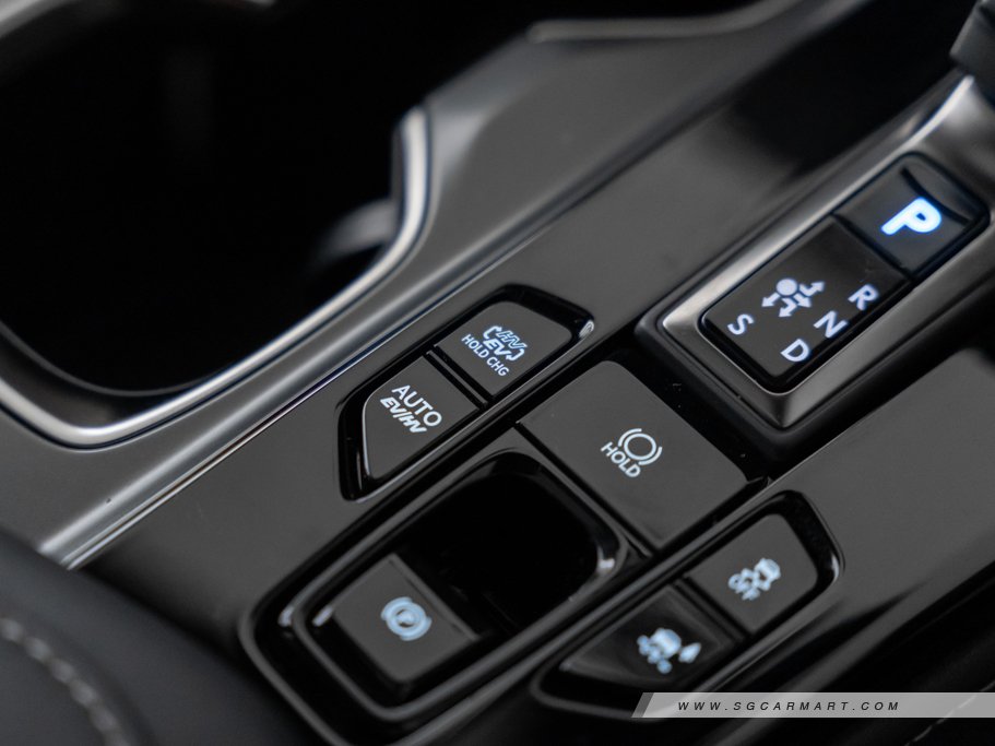 https://i.i-sgcm.com/new_cars/cars/21488/21488_g55